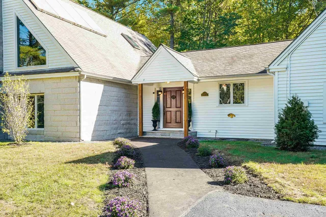 $1,298,900 | 156 Piscassic Road, Newfields, NH 03856