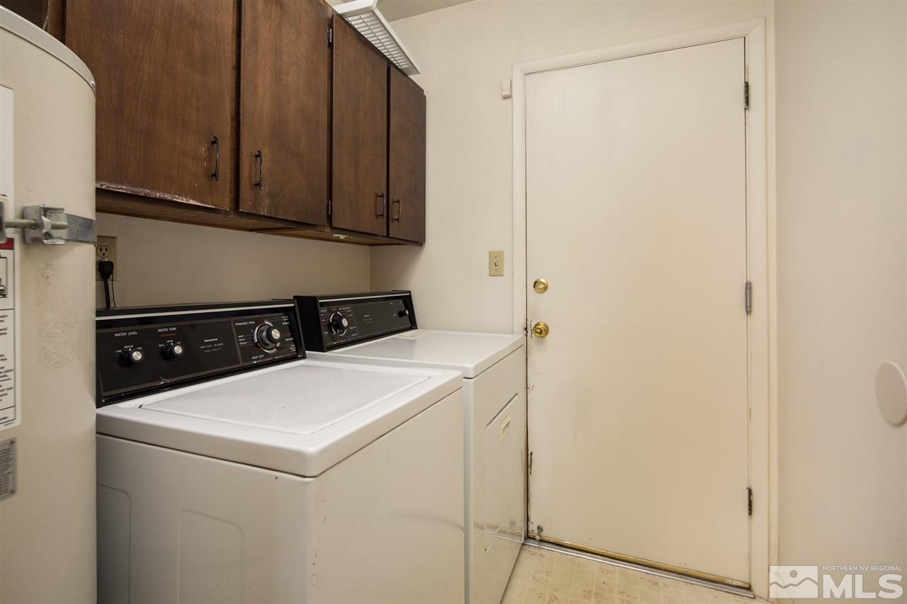 3375 Lookout Place Reno, NV 89503 - Photo 12 of 25 a utility room with dryer and washer