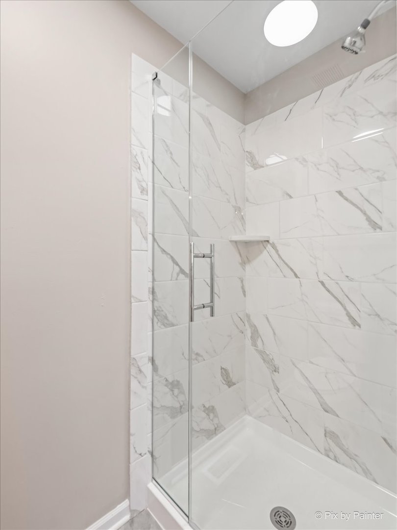 2004 Clematis Drive Algonquin, IL 60102 - Photo 11 of 44 a bathroom with a shower
