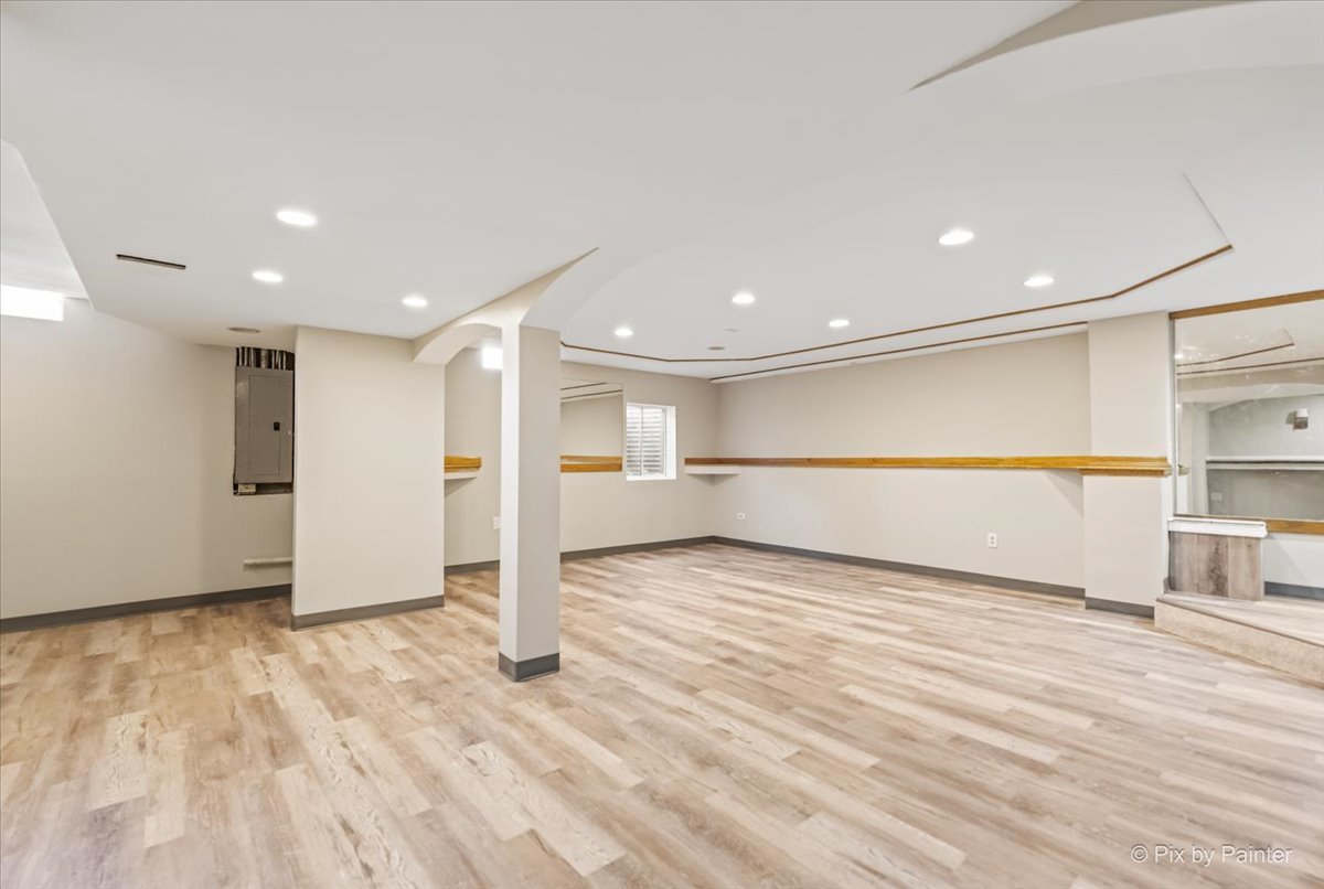 2004 Clematis Drive Algonquin, IL 60102 - Photo 36 of 44 a view of an empty room with a kitchen