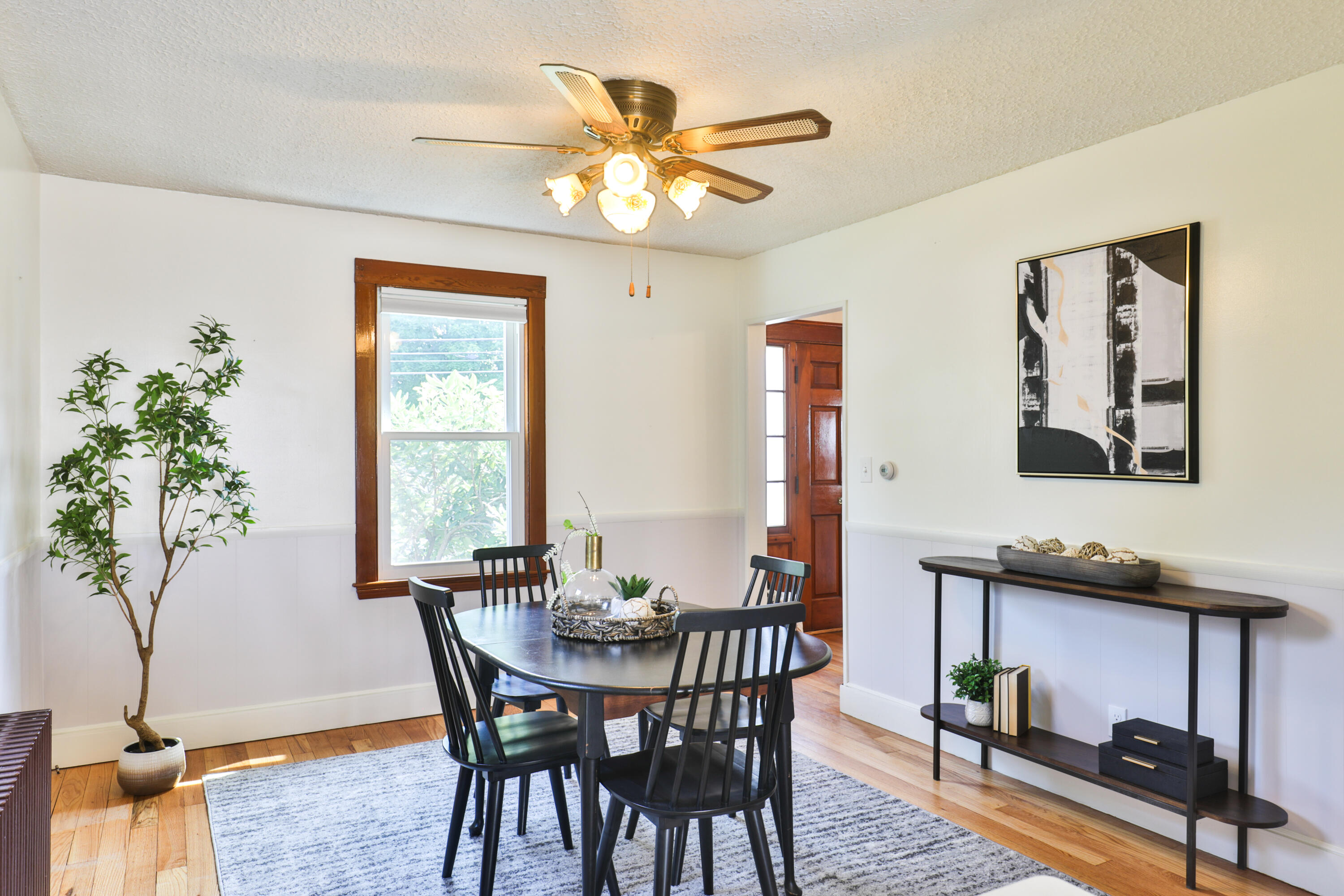 118 Keswick Road South Portland, ME 04106 - Photo 6 of 30 118-Keswick-South-Portland-022