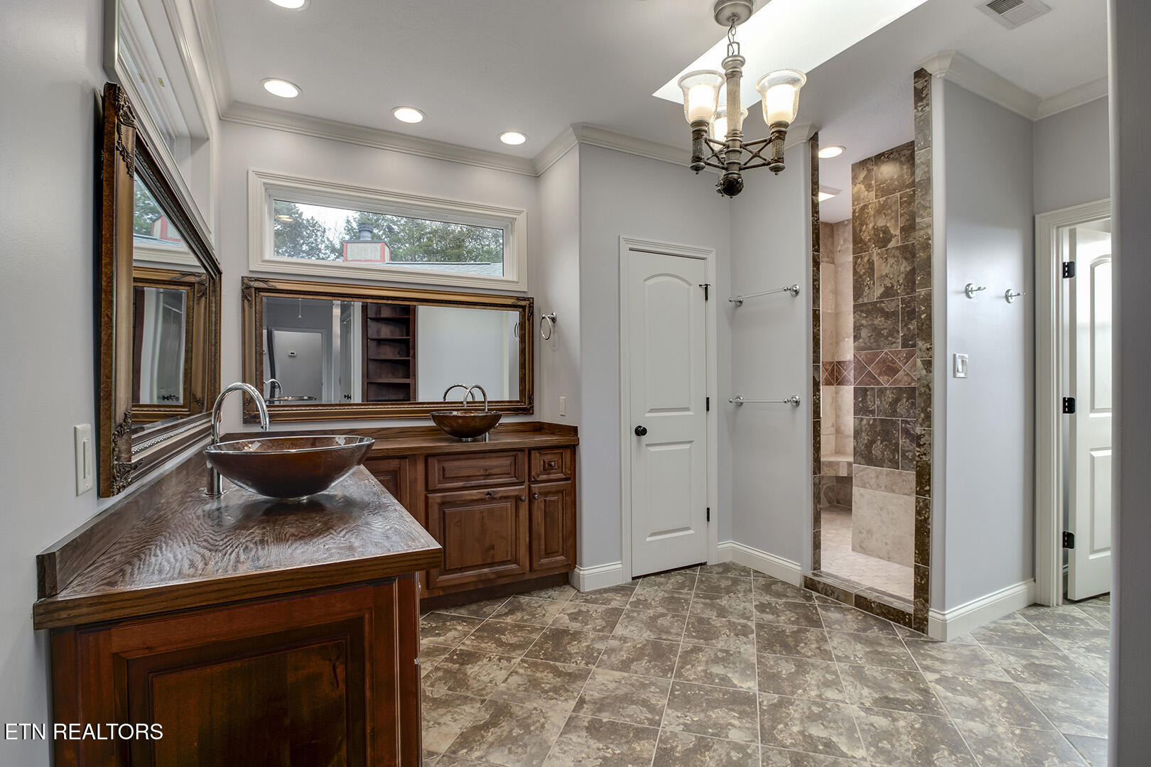 2001 Beals Chapel Road Lenoir City, TN 37772 - Photo 23 of 60 23_BealsChapelRoad_2001_MasterBath01