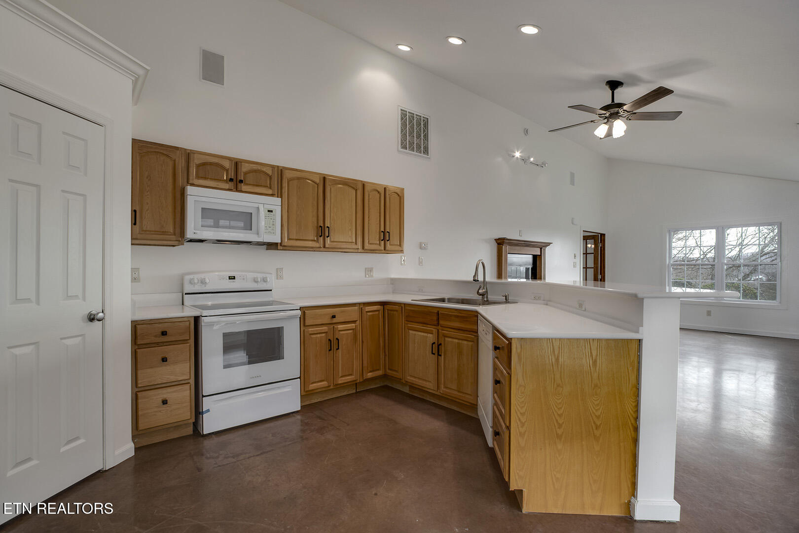 2001 Beals Chapel Road Lenoir City, TN 37772 - Photo 39 of 60 39_BealsChapelRoad_2001_GH_Kitchen02