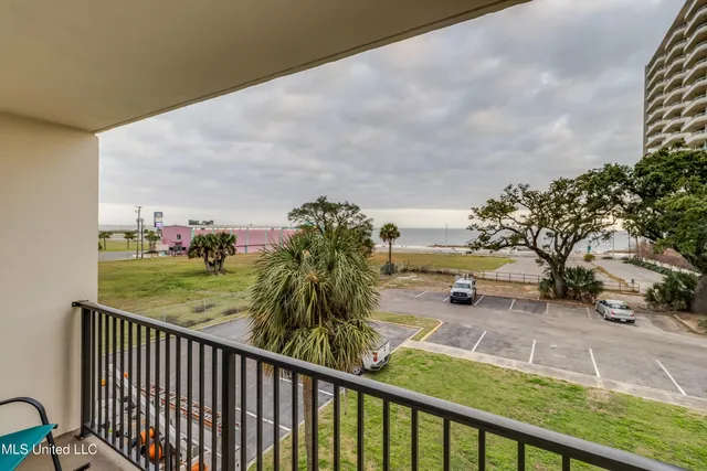 $299,000 | 2046 Beach Boulevard, Unit A328, Biloxi, MS 39531