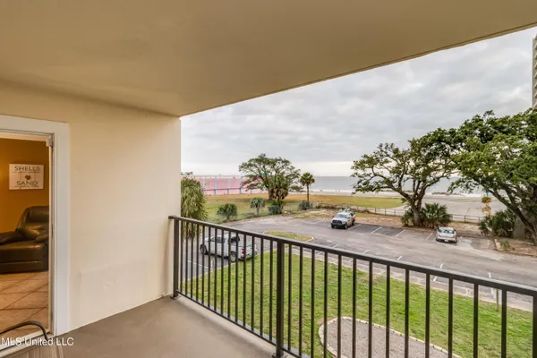 $299,000 | 2046 Beach Boulevard, Unit A328, Biloxi, MS 39531