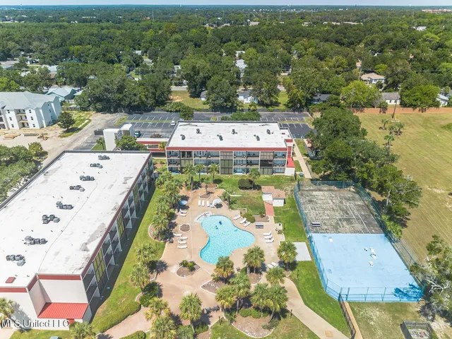 $299,000 | 2046 Beach Boulevard, Unit A328, Biloxi, MS 39531