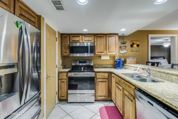 $299,000 | 2046 Beach Boulevard, Unit A328, Biloxi, MS 39531