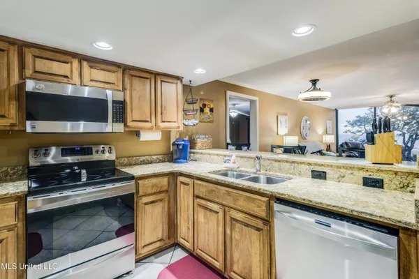 $299,000 | 2046 Beach Boulevard, Unit A328, Biloxi, MS 39531