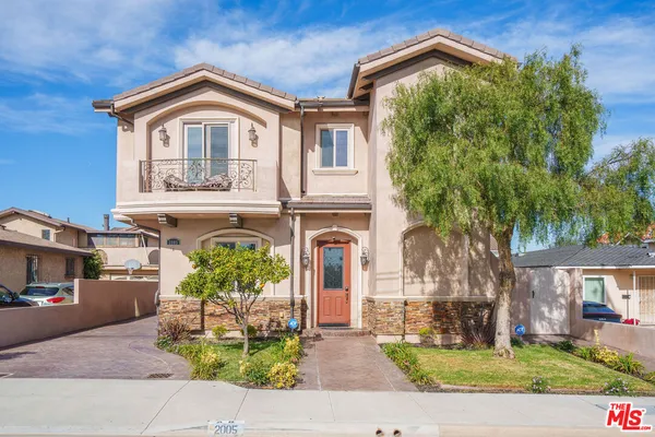 $1,665,000 | 2005 Robinson Street, Unit B, Redondo Beach, CA 90278