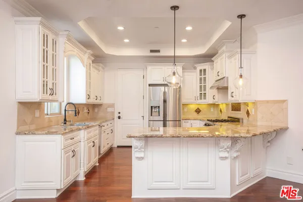 $1,665,000 | 2005 Robinson Street, Unit B, Redondo Beach, CA 90278