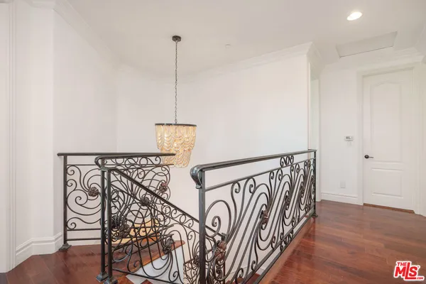 $1,665,000 | 2005 Robinson Street, Unit B, Redondo Beach, CA 90278