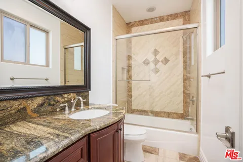 $1,780,000 | 2005 Robinson Street, Unit B, Redondo Beach, CA 90278