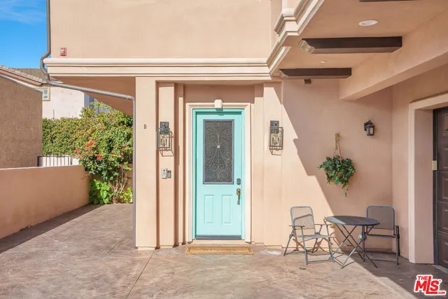 $1,780,000 | 2005 Robinson Street, Unit B, Redondo Beach, CA 90278