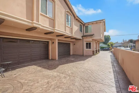 $1,780,000 | 2005 Robinson Street, Unit B, Redondo Beach, CA 90278