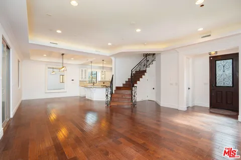 $1,780,000 | 2005 Robinson Street, Unit B, Redondo Beach, CA 90278