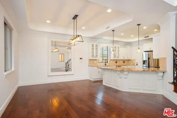 $1,665,000 | 2005 Robinson Street, Unit B, Redondo Beach, CA 90278