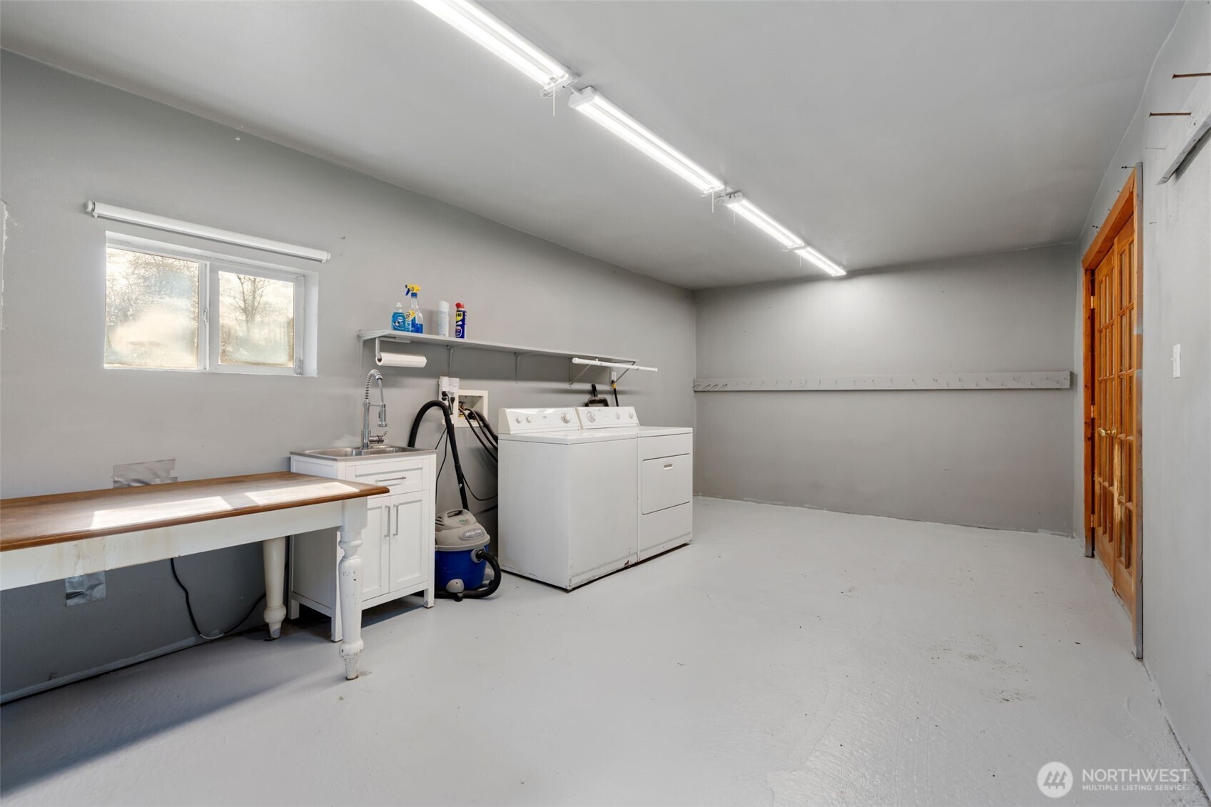 453 Coma Road Vader, WA 98593 - Photo 35 of 40 a utility room with washer and dryer