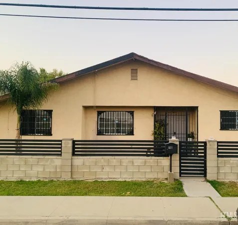 a view of front door