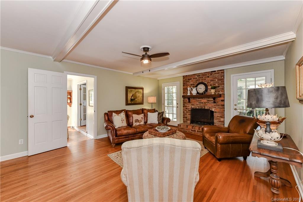6124 Gate Post Road, Unit 10 Charlotte, NC 28211 - Photo 13 of 32 Gallery Image 13
