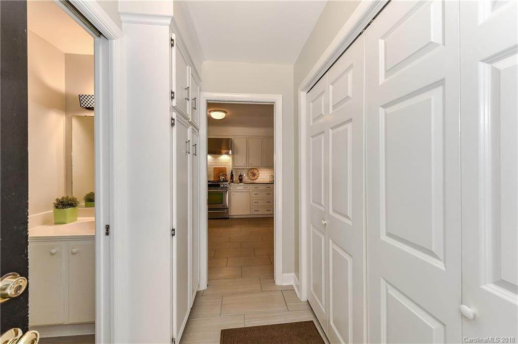 6124 Gate Post Road, Unit 10 Charlotte, NC 28211 - Photo 14 of 32 Gallery Image 14