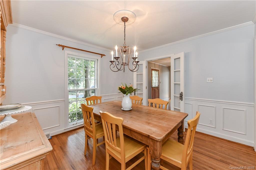 6124 Gate Post Road, Unit 10 Charlotte, NC 28211 - Photo 4 of 32 Gallery Image 4