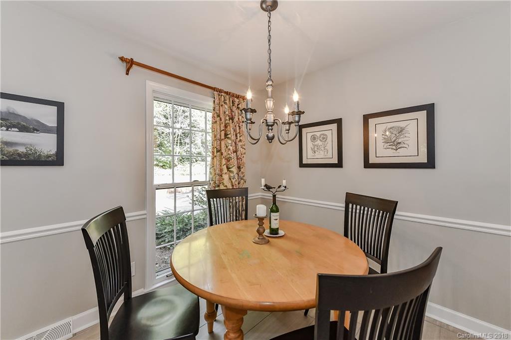 6124 Gate Post Road, Unit 10 Charlotte, NC 28211 - Photo 8 of 32 Gallery Image 8