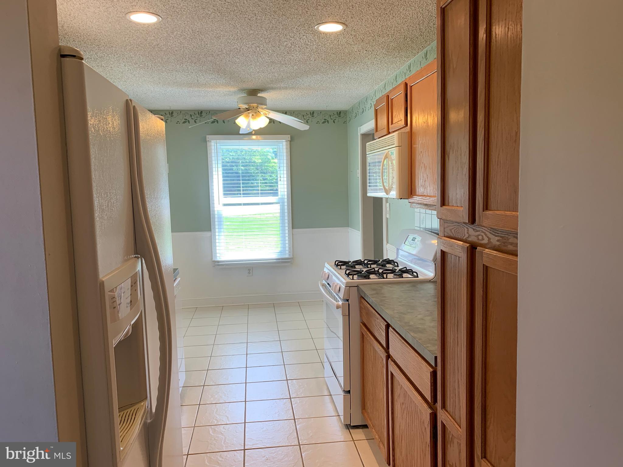 144 Pebble Road East Windsor, NJ 08520 - Photo 22 of 34 Kitchen