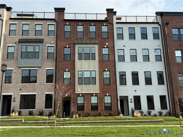 $2,850 | 527 Munson Woods Walk, Unit B, Henrico, VA 23233