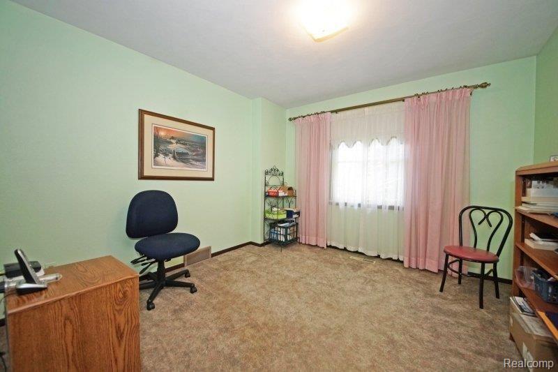 1037 Strasburg Road Monroe, MI 48161 - Photo 11 of 27 DSC09426.JPG