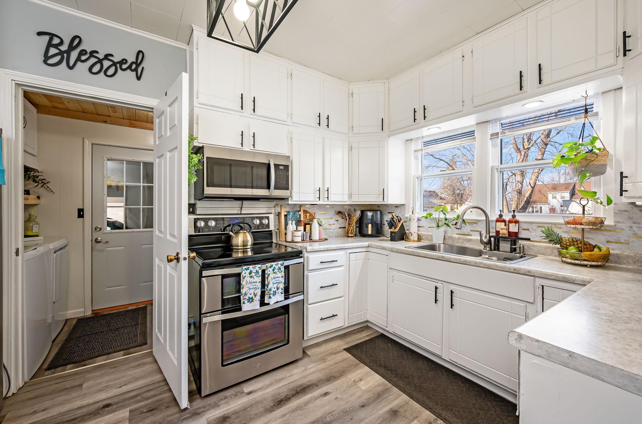 1452 5th Avenue Windom, MN 56101 - Photo 15 of 36