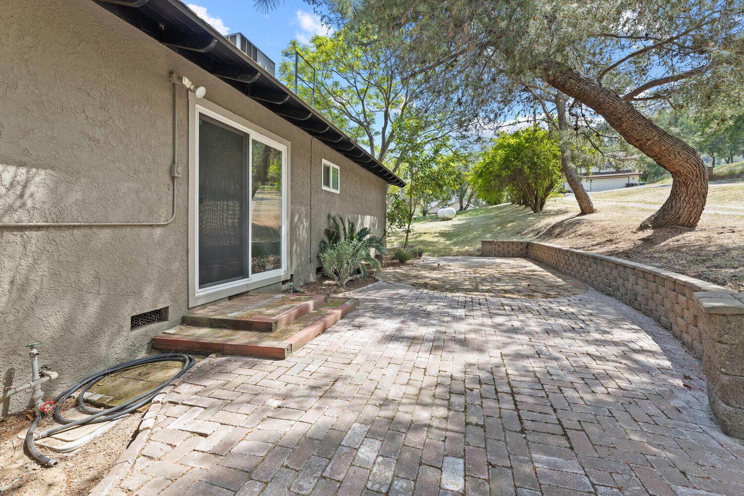 40707 Crystal Drive Three Rivers, CA 93271 - Photo 20 of 26 Rear patio