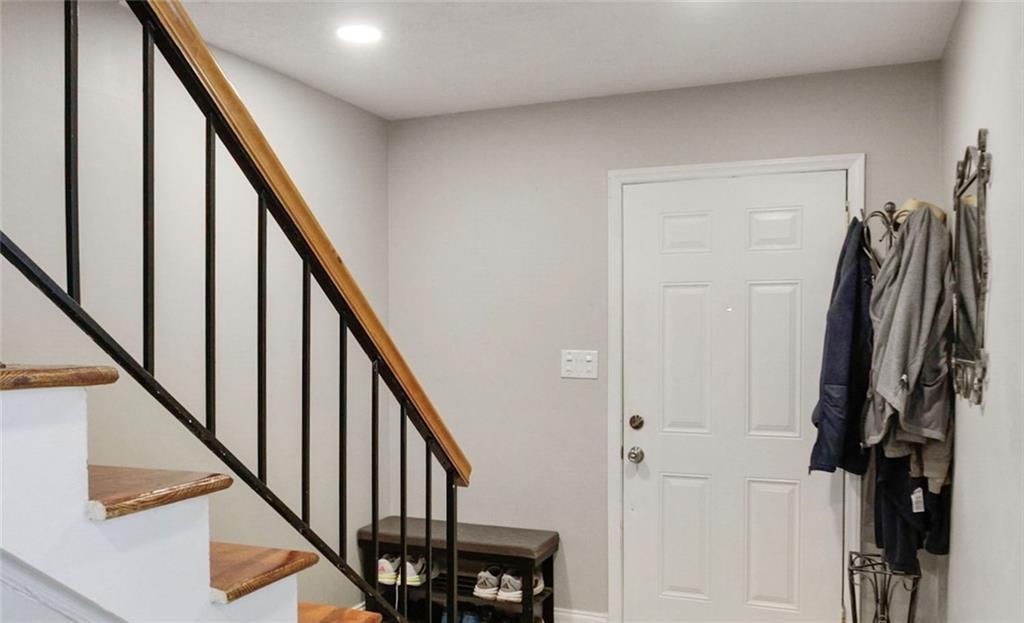 6980 Roswell Road, Unit H1 Atlanta, GA 30328 - Photo 3 of 13