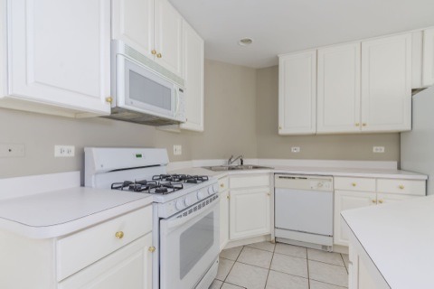 3030 Crystal Rock Road, Unit 3030 Naperville, IL 60564 - Photo 9 of 20 Gallery Image 9