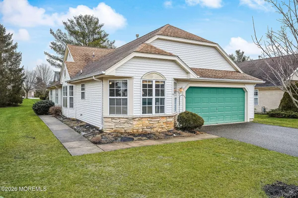 $425,000 | 3349 Deep River Lane, Toms River, NJ 08755