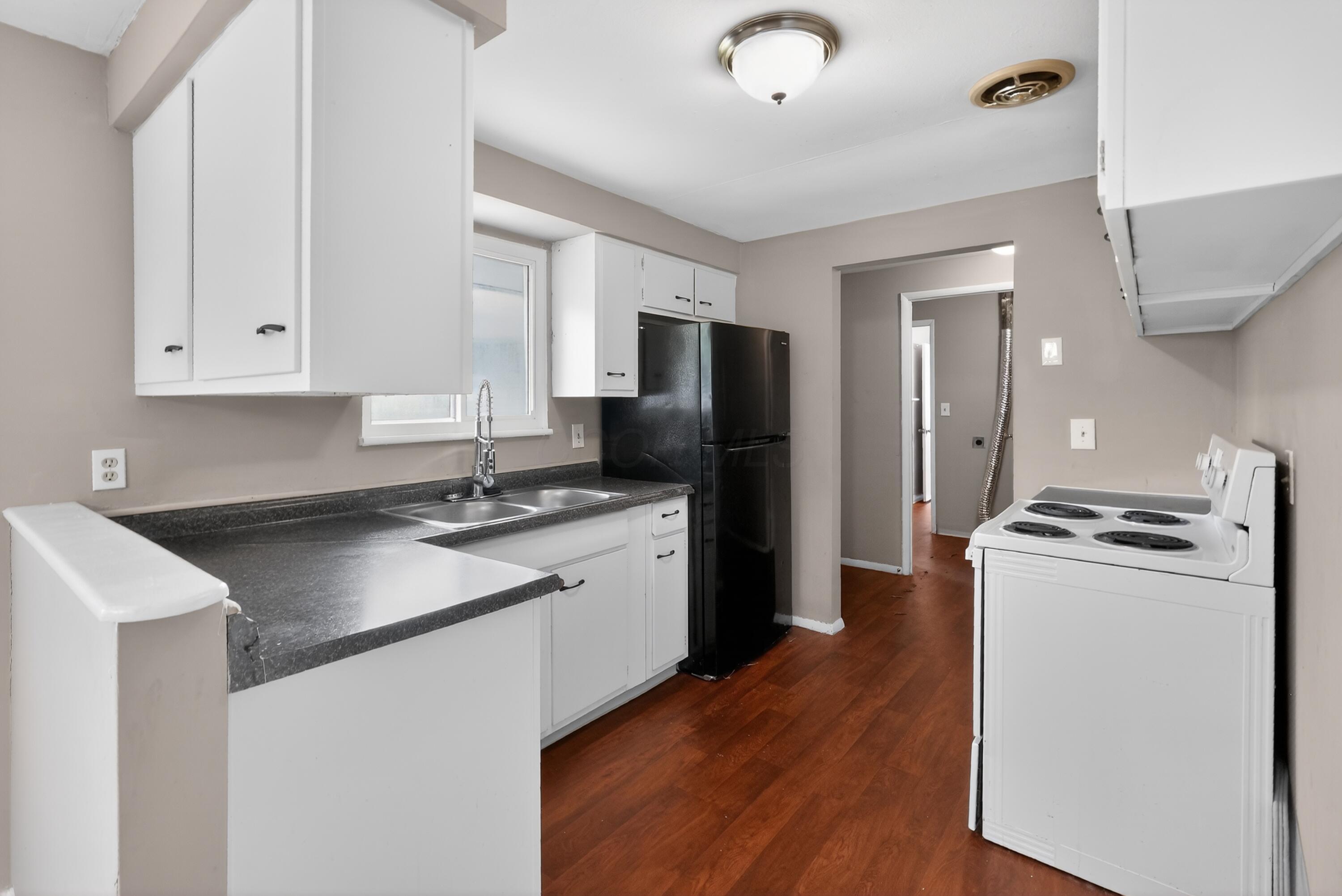 5716 Cairo Road Westerville, OH 43081 - Photo 6 of 30 14_5716_Cairo_Rd_Westerville_OH_43081-Ki