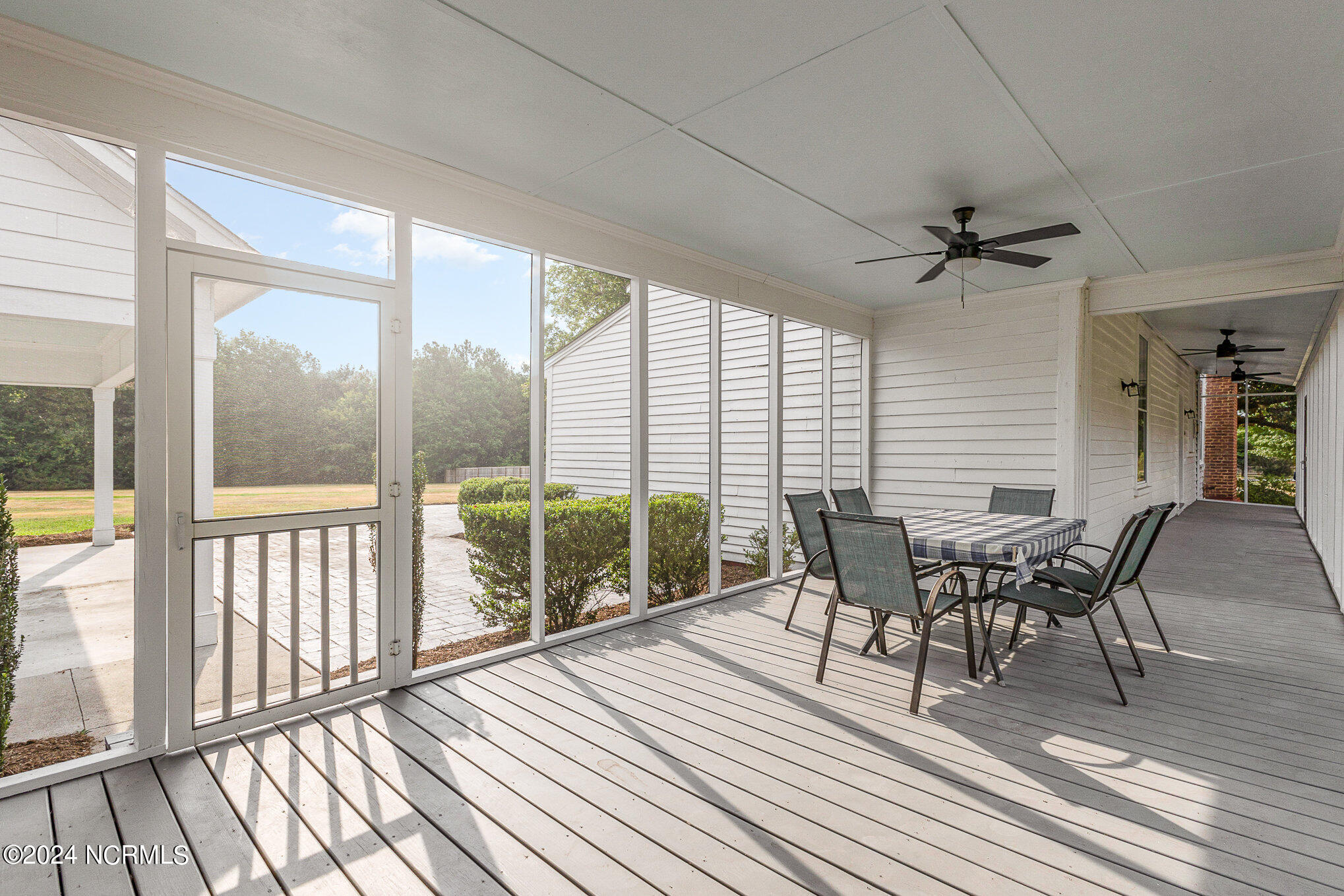 685 Matthews Road Clayton, NC 27520 - Photo 3 of 14 004_cy1a2154-edit