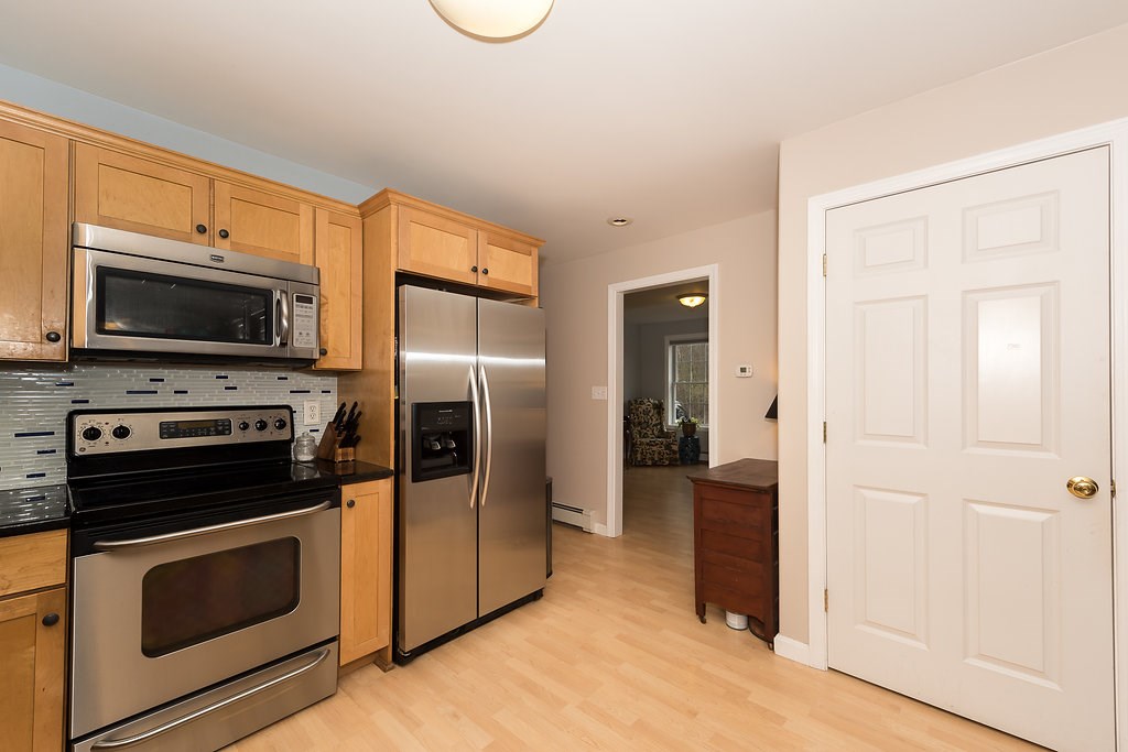 47 Jay Way Rochester, NH 03868 - Photo 9 of 40 Gallery Image 9