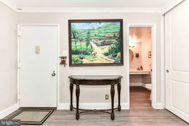 $3,100 | 309 Yoakum Parkway, Unit 408, Alexandria, VA 22304