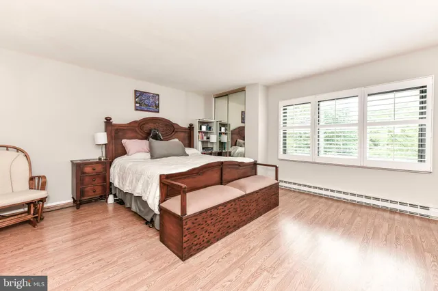 $3,100 | 309 Yoakum Parkway, Unit 408, Alexandria, VA 22304