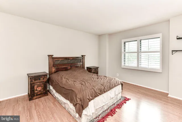 $3,100 | 309 Yoakum Parkway, Unit 408, Alexandria, VA 22304