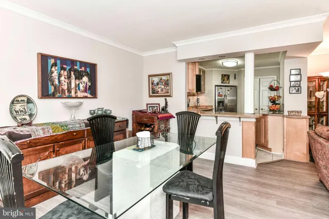 $3,100 | 309 Yoakum Parkway, Unit 408, Alexandria, VA 22304