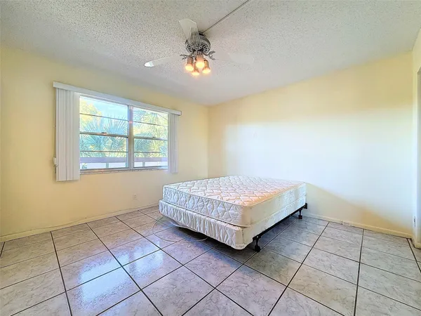 $1,750 | 3102 Portofino Point, Unit J3, Coconut Creek, FL 33066