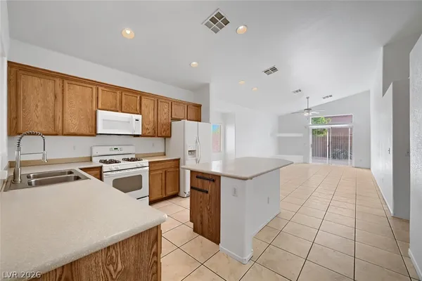 $1,830 | 6524 Casamar Street, North Las Vegas, NV 89086