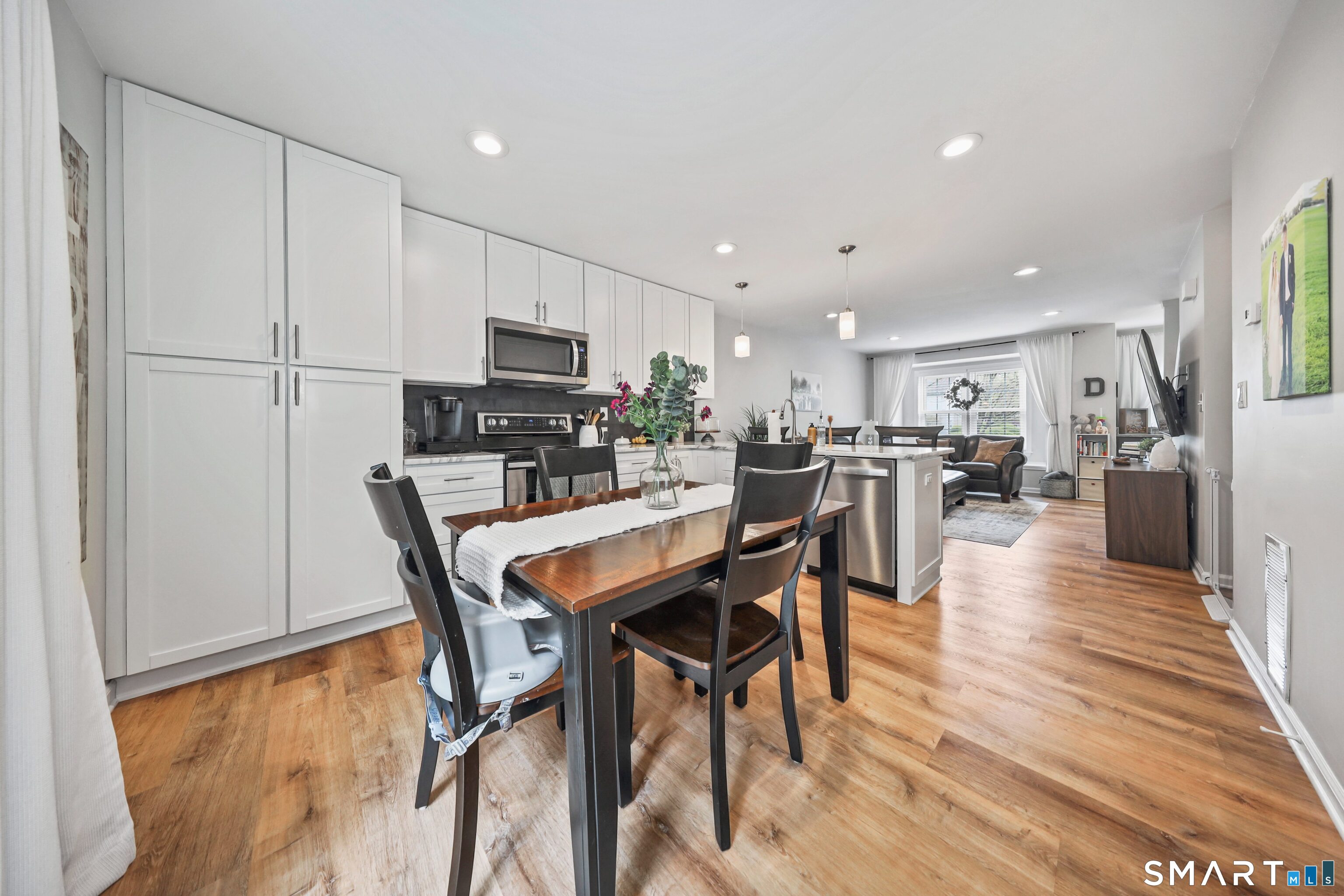 380 Hitchcock Road, Unit 219 Waterbury, CT 06705 - Photo 5 of 40