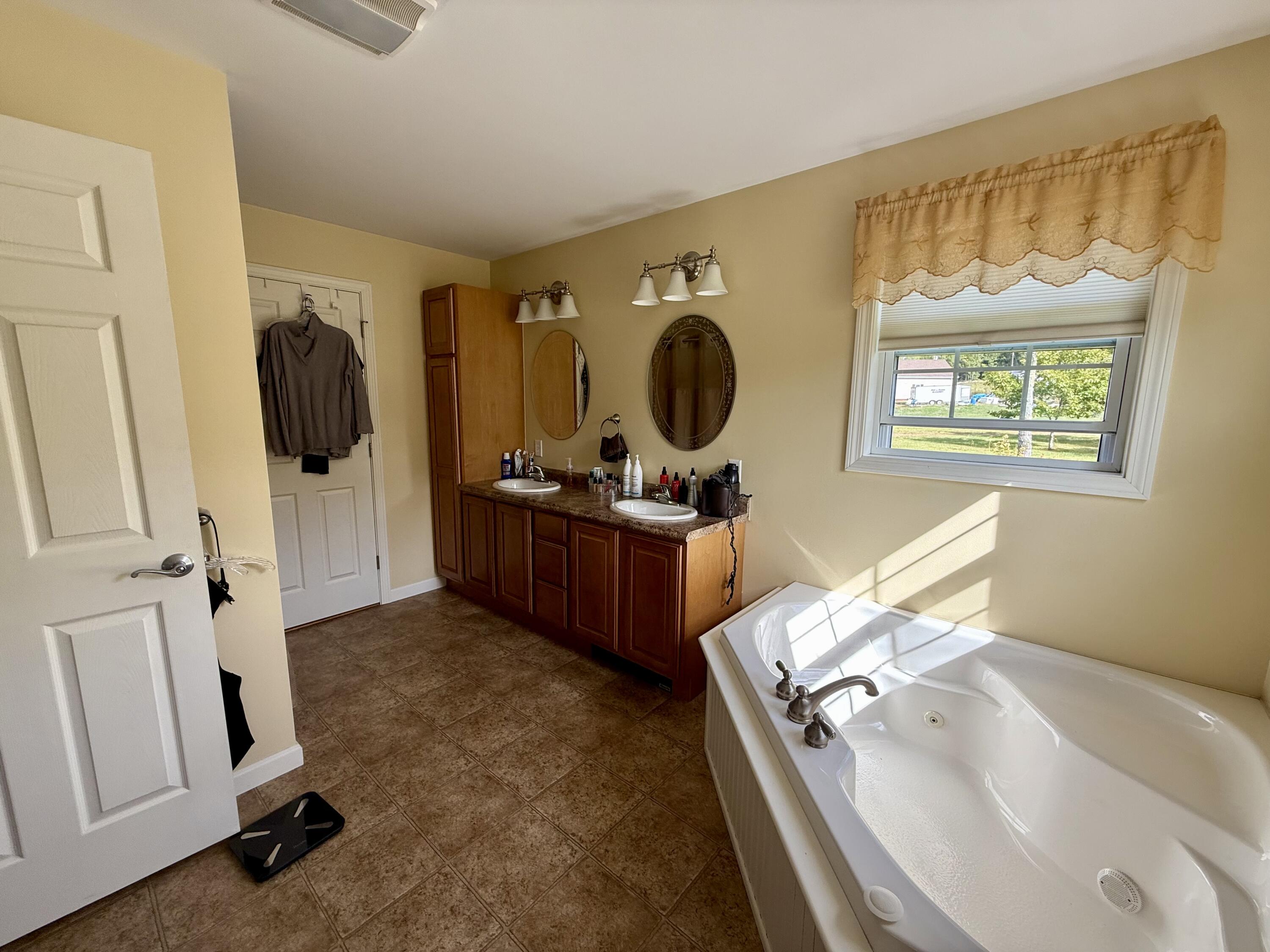 45 Oakview Lane Enfield, ME 04493 - Photo 17 of 55 IMG_1267