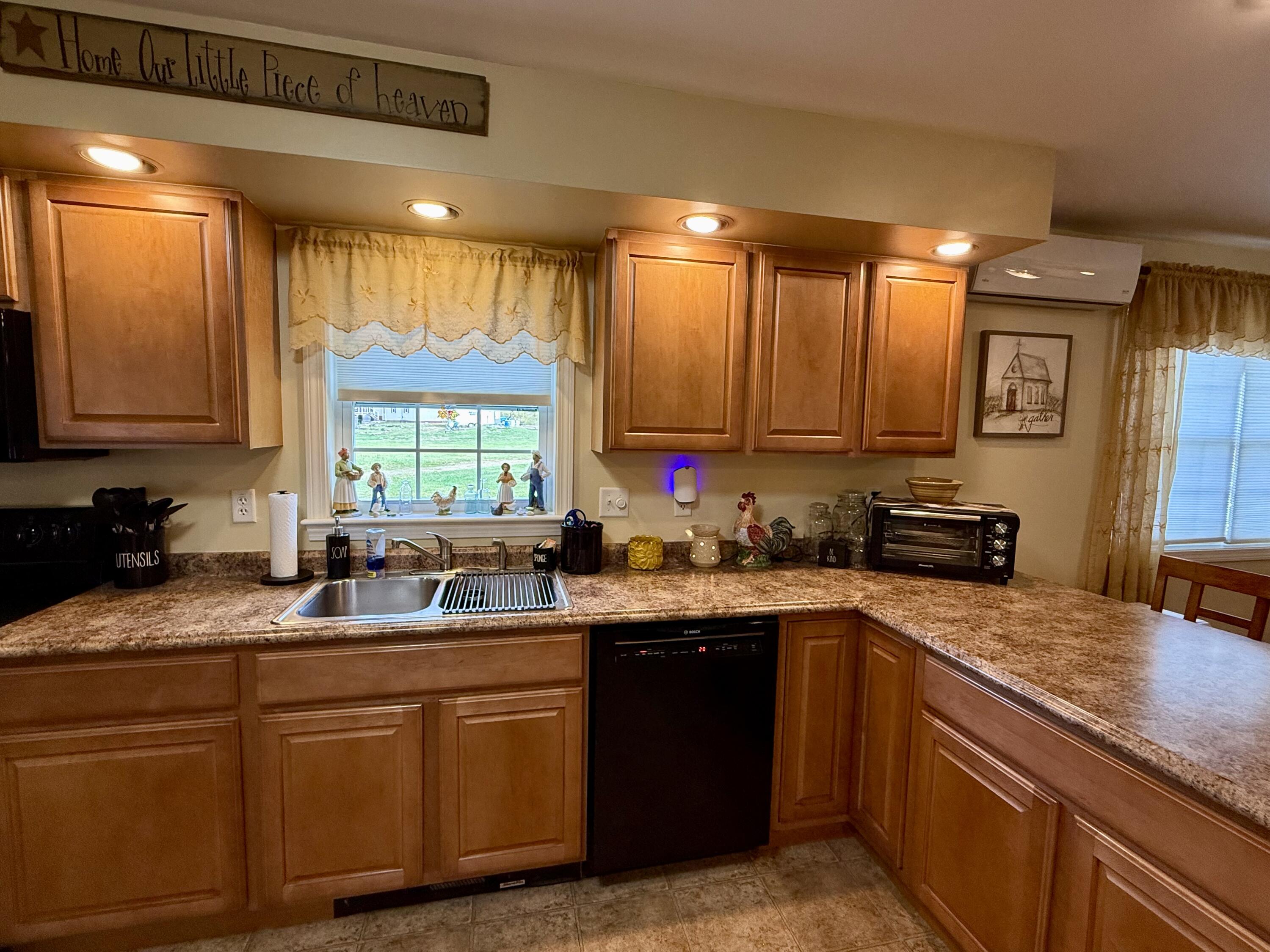 45 Oakview Lane Enfield, ME 04493 - Photo 7 of 55 IMG_1314