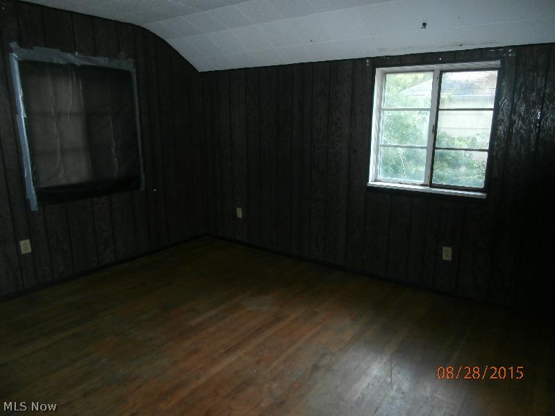 3939 Strandhill Road Cleveland, OH 44128 - Photo 3 of 11 Gallery Image 3