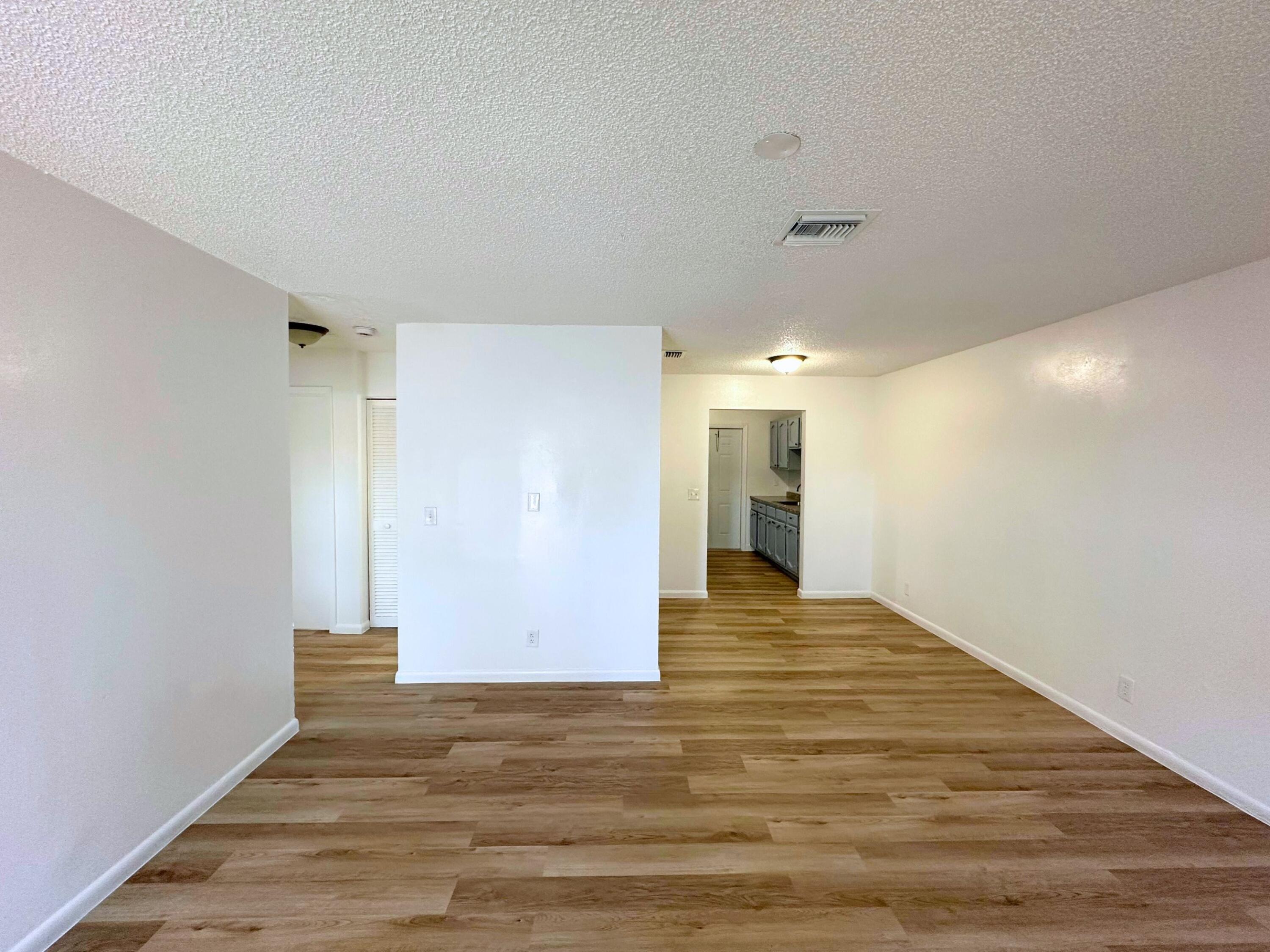 3662 Davis Road, Unit 3668 Palm Springs, FL 33461 - Photo 9 of 19 3 (19)