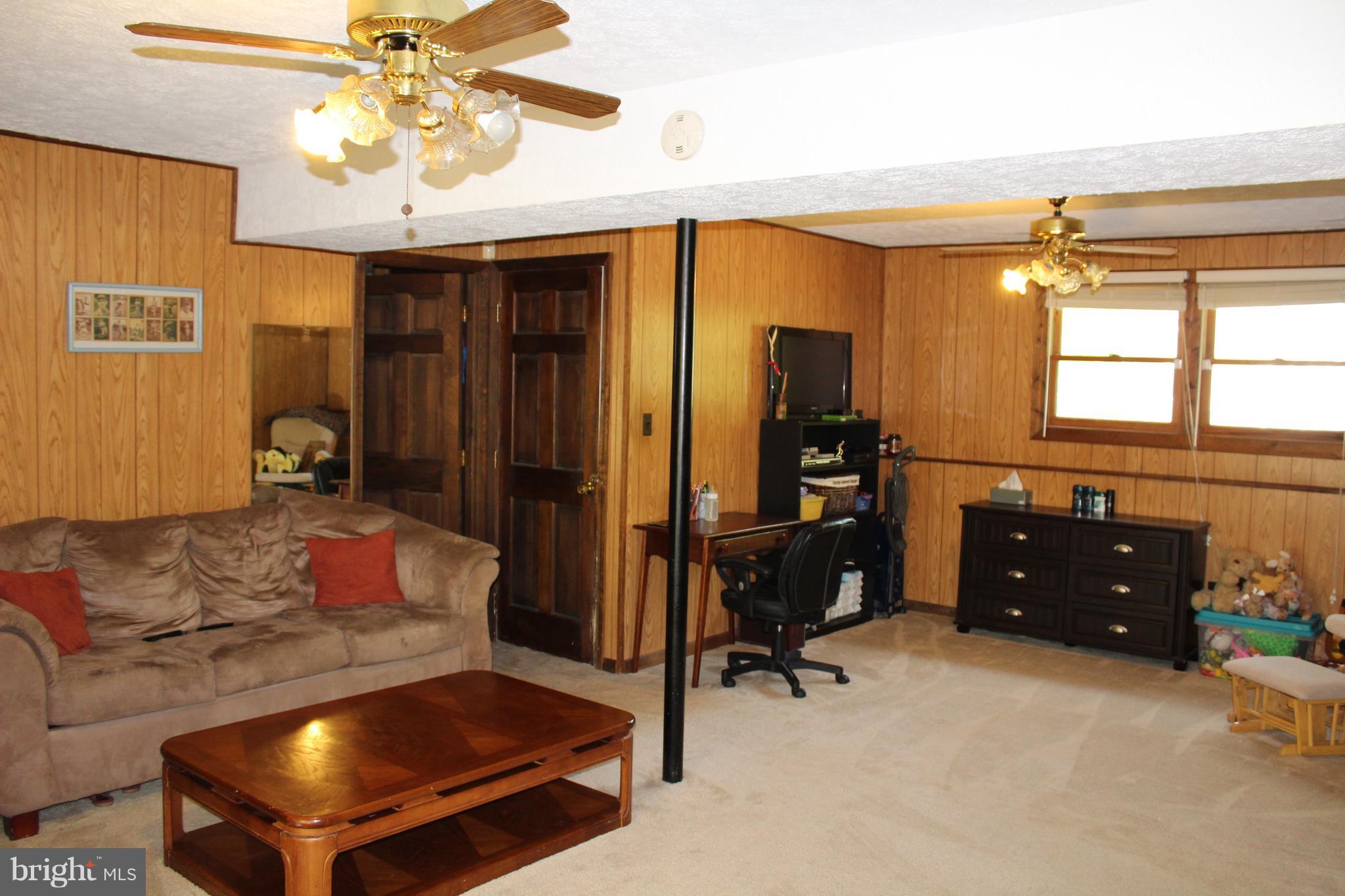 175 Waldo Road Pasadena, MD 21122 - Photo 24 of 30 Family Room
