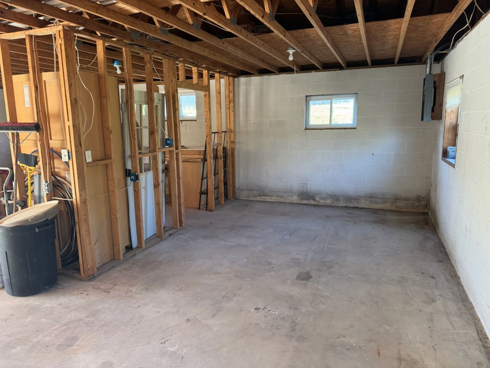 465 Zimmerman Road Hampshire, TN 38461 - Photo 22 of 23 a view of an empty room